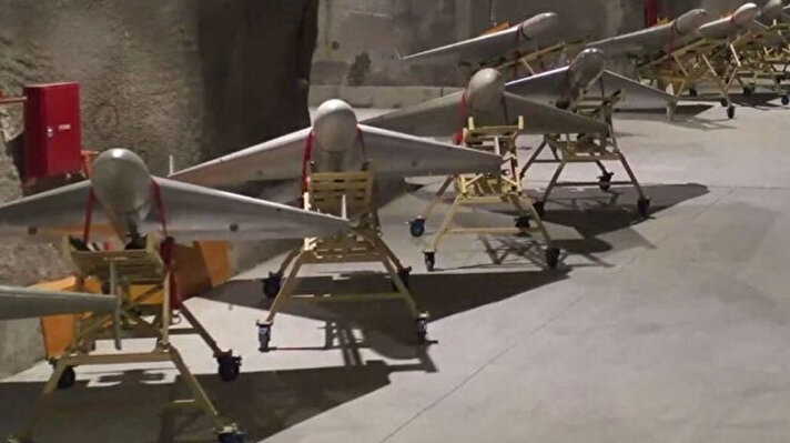 <p>Şahit kamikaze drone (Şahid-136) teknik özellikleri || Kamikaze İHA nedir, özellikleri neler?</p>