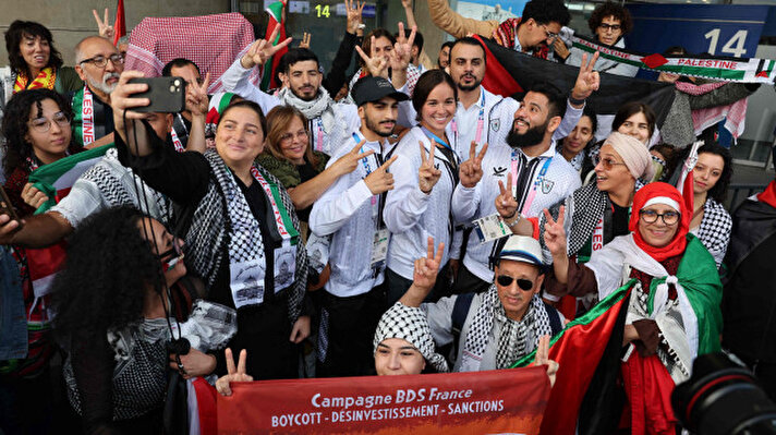 <p>Arrivée de la délégation palestinienne aux JO2024, à l'aéroport Charles De Gaulle, le 25 juillet 2024.	</p>