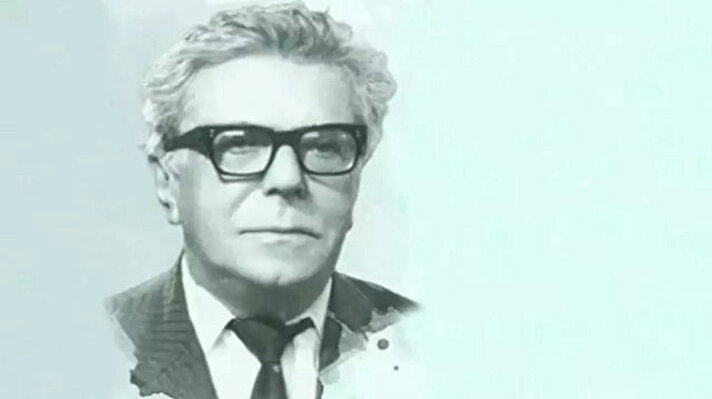 <p>Şair Arif Nihat Asya</p>