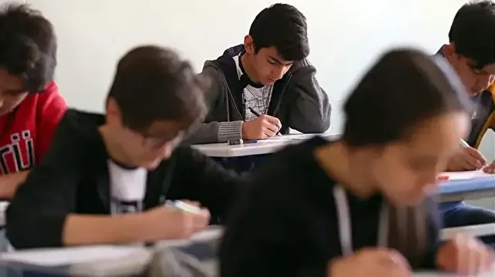 <p><strong><u>Eğitim sistemi değişiyor mu?</u></strong></p>