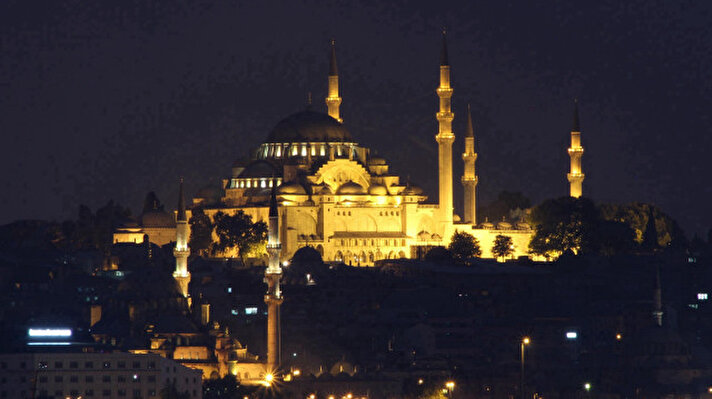 <p>Süleymaniye Camii</p>