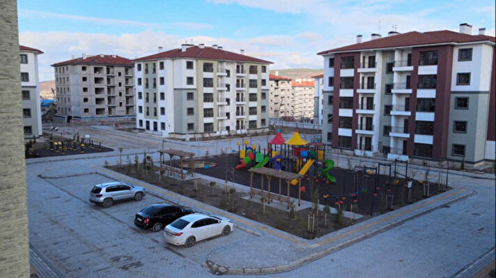 <p>TOKİ sosyal konut kampanyası</p>