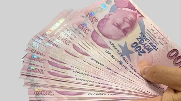 <p>MEMUR VE MEMUR EMEKLİSİ 6 AYLIK ENFLASYON FARKINA GÖRE ZAM TABLOSU</p><p><br></p>