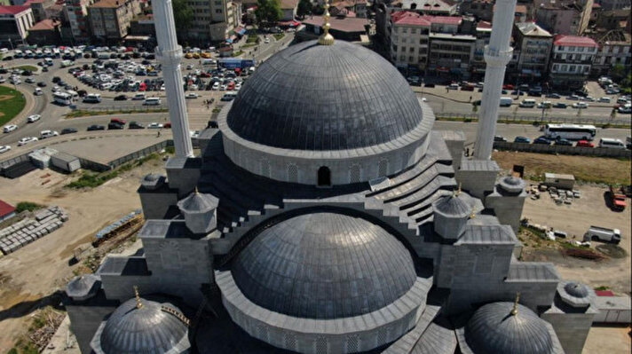 <p>TRABZON’DA BAYRAM NAMAZI SAAT KAÇTA?</p>