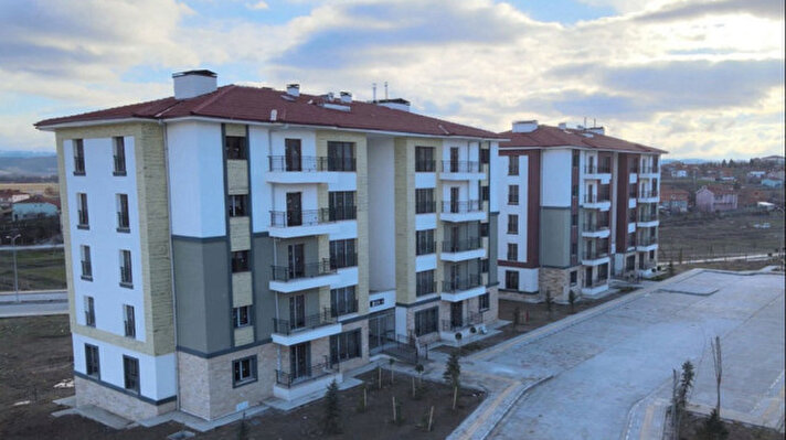 <p>TOKİ 250 bin sosyal konut başvuruları</p>