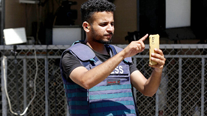 <p>لغة الصمت تفضح الاحتلال.. "أبو عمرة" ينقل للصم ويلات حرب غزة</p><p><br></p>