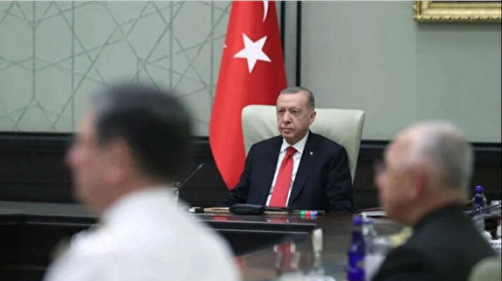 <p>YAŞ kararları terfi ve atama listesi</p>