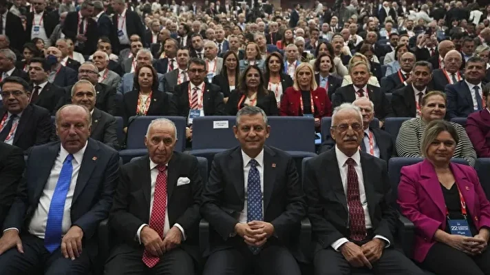 <p><strong><em><u>CHP Kurultayı ne kadar kaç delege oy kullanacak?</u></em></strong></p>