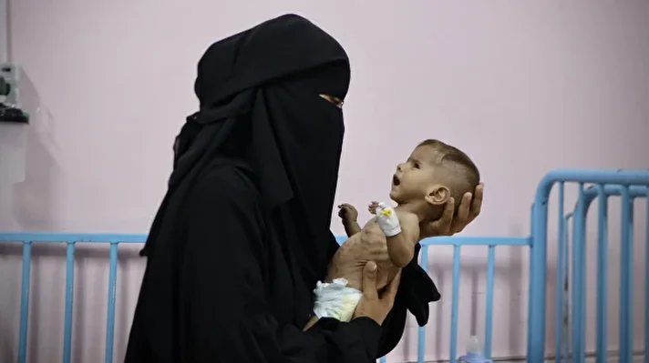<p>علي أبو عاذرة.. طفولته لم تشفع له أمام التجويع الإسرائيلي</p><p><br></p>