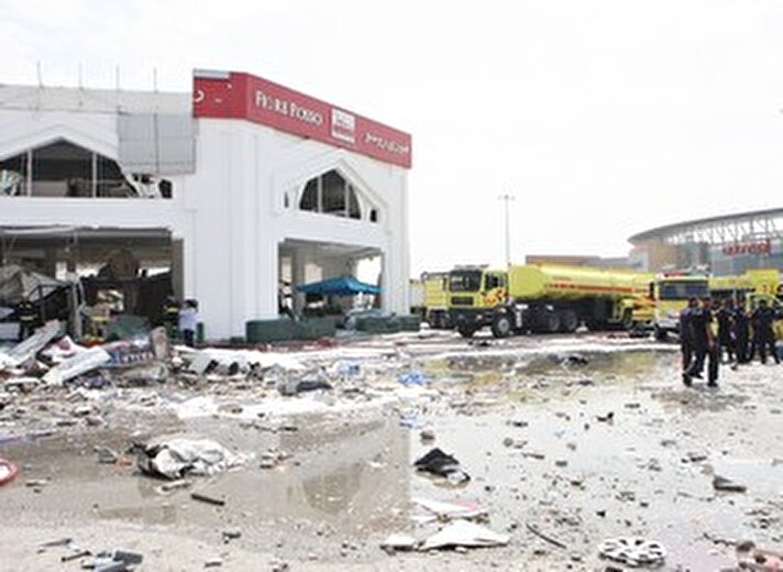 Katar'ın başkenti Doha'daki "İstanbul" isimli Türk restoranında meydana gelen patlamada ilk belirlemelere göre 9 kişi öldü 32 kişi yaralandı. Ölen ya da yaralananlar arasında Türk vatandaşının olmadığı belirtildi.