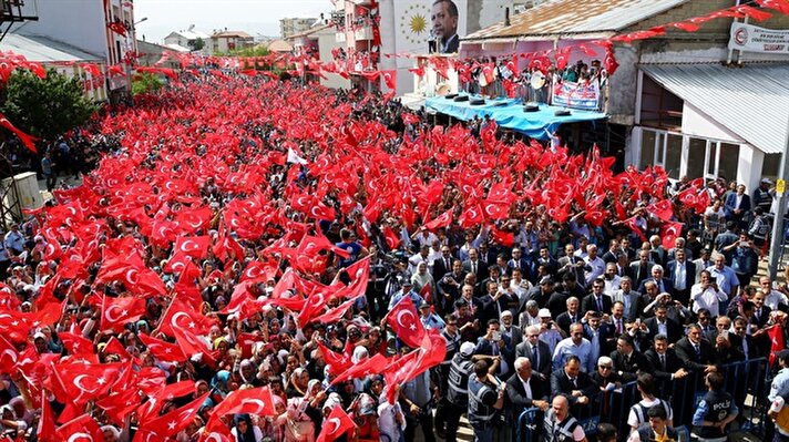 Cumhurbaşkanı Recep Tayyip Erdoğan, Adıyaman'ın Sincik ilçesinde vatandaşlara hitap etti.​