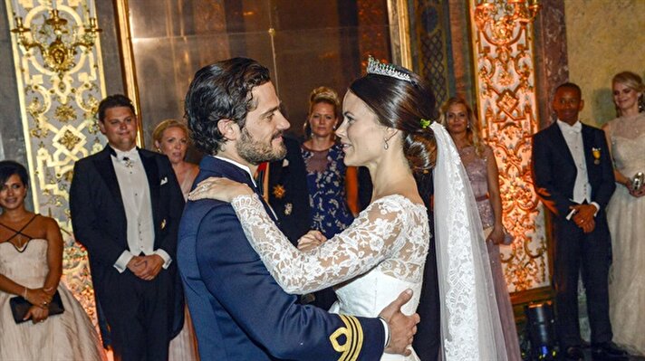 İsveç Prensi Carl Philip evlendi