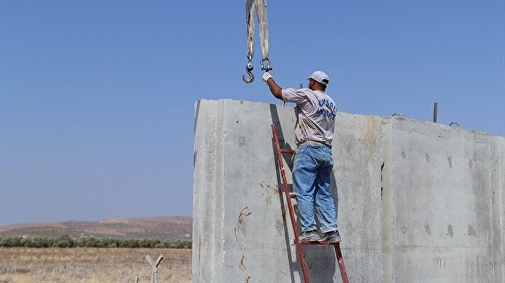 Suriye sınırına 3 metrelik beton duvar