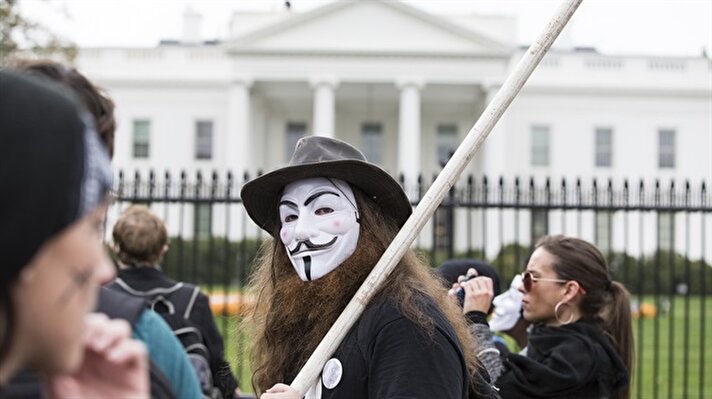 Anonymous'u çağrısıyla maskeli Beyaz Saray'a yürüyüş