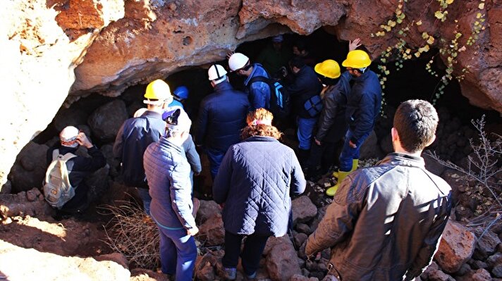 Hatay'da 260 bin yıllık lav tüpü mağarası bulundu