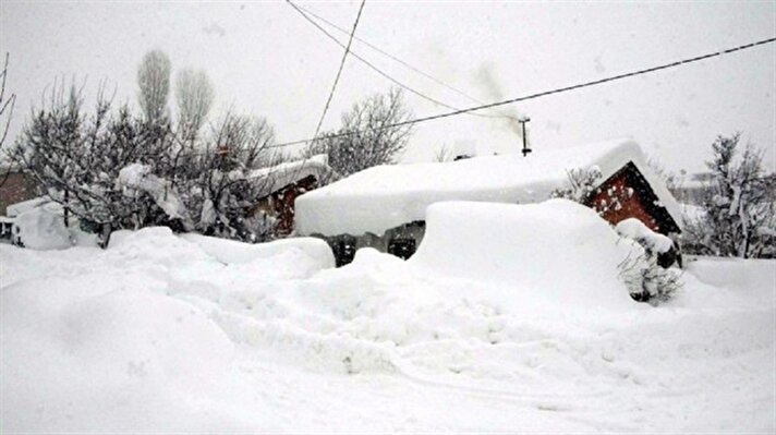 Residents of eastern Turkey can't find their homes in snow