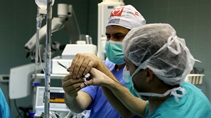 فريق طبي تركي يجري 19 عملية جراحية لمرضى فلسطينيين في الضفة الغربية