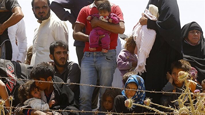 New refugee wave arrives at the Turkish border 