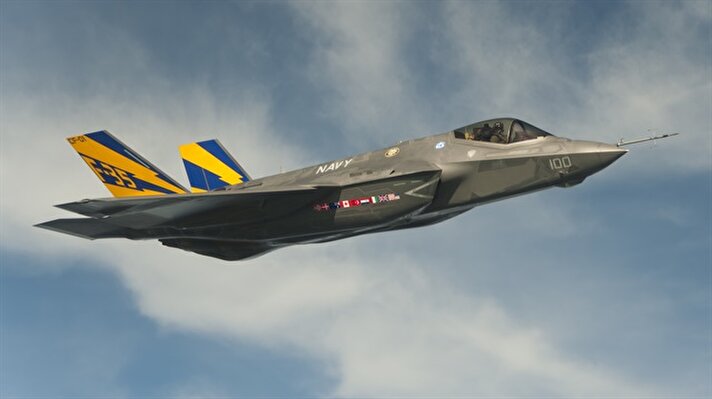 Kasım ayında ilk test sürüşü başarıyla gerçekleştirilen F-35A savaş uçağının füze atışı denemesi de başarılı oldu.  