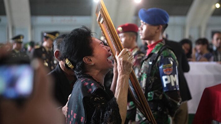 Endonezya'da ölen askerler için tören düzenlendi