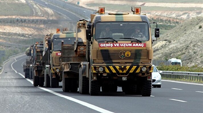  Military equipment sent to Turkey's Kilis 
