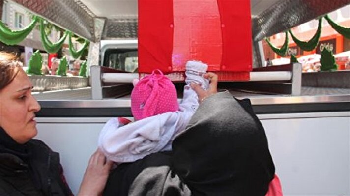 36 yaşındaki şehidin cenazesi, Amasya Sabuncuoğlu Şerefeddin Devlet Hastanesi morgundan alınarak, Bahçeleriçi Mahallesi'ndeki babaevine getirildi. Şehidin ailesi, Türk bayrağıyla örtülü tabuta sarılarak gözyaşı döktü.
