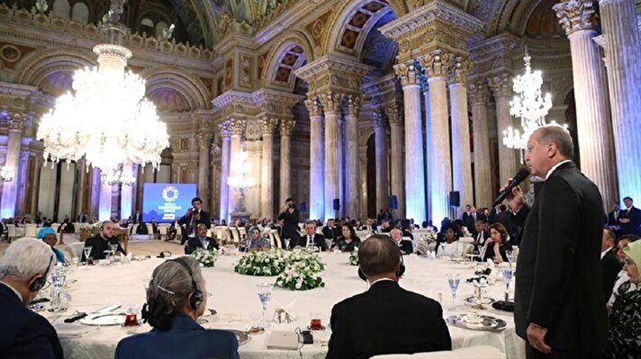  أردوغان يقيم مأدبة عشاء تكريمًا لرؤساء الدول المشاركين