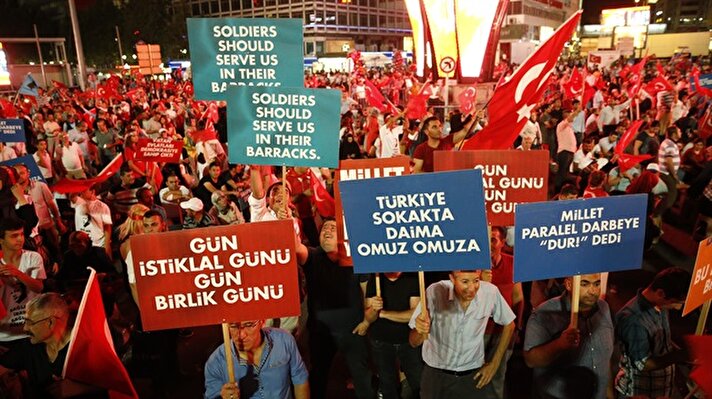ميادين الحرية بتركيا تواصل "صون الديمقراطية" لليوم الـ24 على التوالي