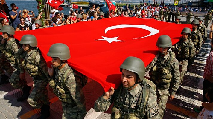 30 Ağustos Zafer Bayramı ve Türk Silahlı Kuvvetleri Günü, Aksaray'da düzenlenen törenle kutlandı. 