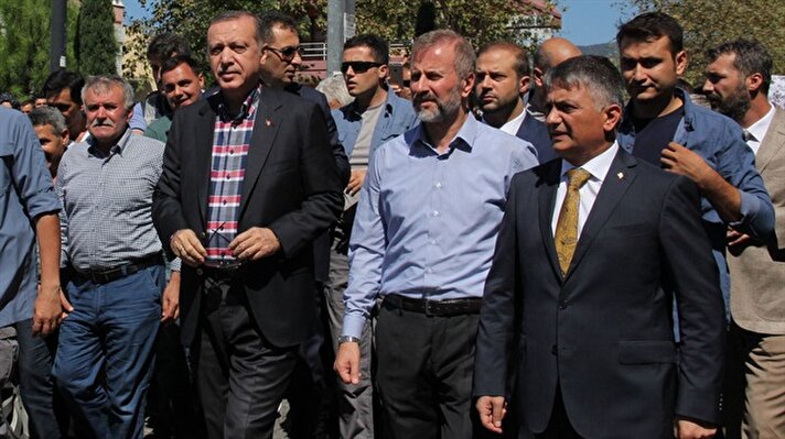 Cumhurbaşkanı Erdoğan, helikopterle Balıkesir'in Erdek ilçesine geldi. 