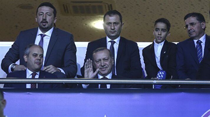 Cumhurbaşkanı Erdoğan tribünde