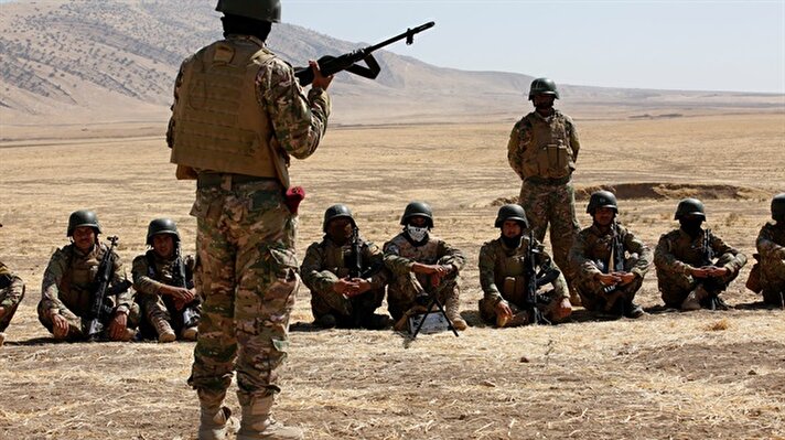 Musul yakınlarındaki Türkiye'nin askeri kampı Başika'da verilen eğitim görüntüledi.