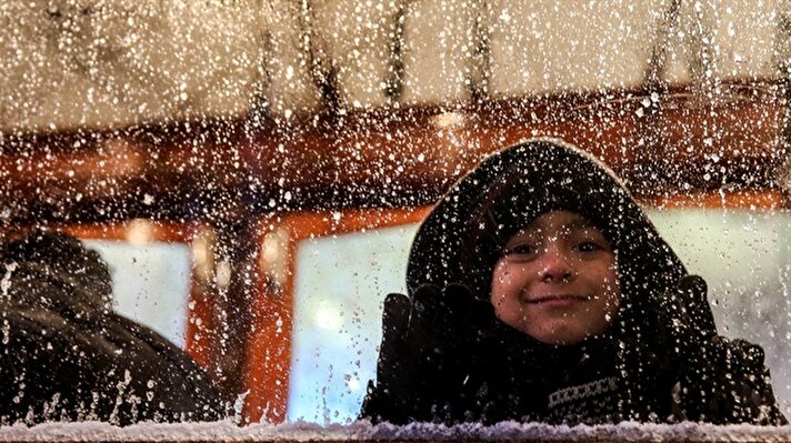 Snow blankets Istanbul