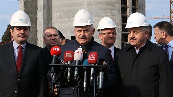 Fotoğraflar  Başbakan Yıldırım, Küçük Çamlıca'daki verici kulesi inşaatında incelemelerde bulundu 