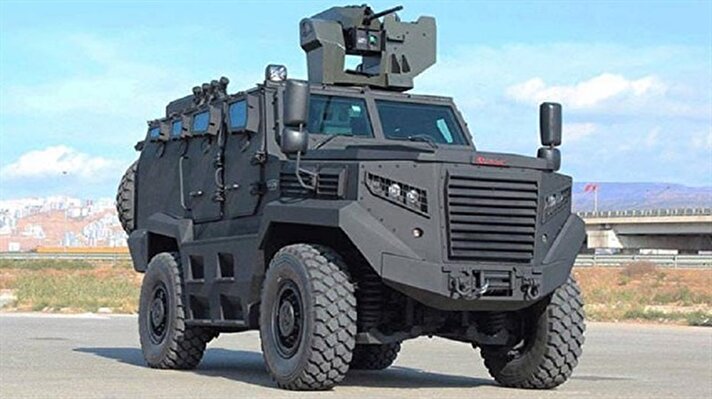 Türk Silahlı Kuvvetleri ve Emniyet Genel Müdürlüğü'nün ihtiyaçları doğrultusunda Katmerciler firması tarafından geliştirilen Hızır 4×4 taktik tekerlekli zırhlı aracı testlerini sürdürüyor. 
