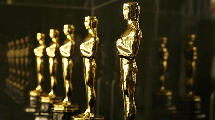 Yüzüklerin Efendisi-Kralın Dönüşü: 2003 yılında aday gösterildiği 11 dalda tüm Oscar ödüllerini kazandı.  