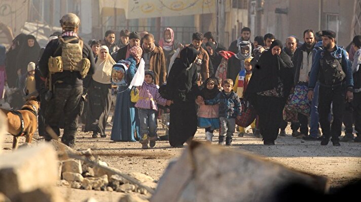 Irak’ın en büyük ikinci kenti Musul’da geçtiğimiz hafta içinde 40 binden fazla kişi evlerini terk etmek zorunda kaldı.