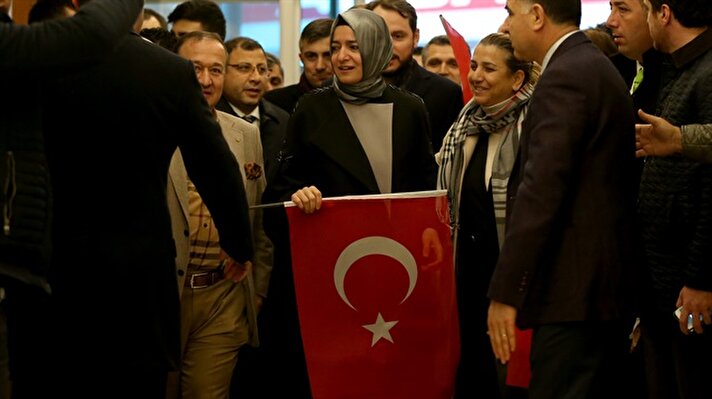 Aile ve Sosyal Politikalar Bakanı Fatma Betül Sayan Kaya, Almanya’nın Köln-Bonn havaalanından kalkan özel uçakla İstanbul’a geldi.
