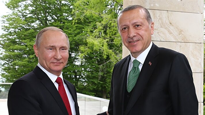 Cumhurbaşkanı Recep Tayyip Erdoğan, Rusya Devlet Başkanı Putin ile Soçi'deki Devlet Başkanlığı Rezidansı'nda bir araya geldi.
