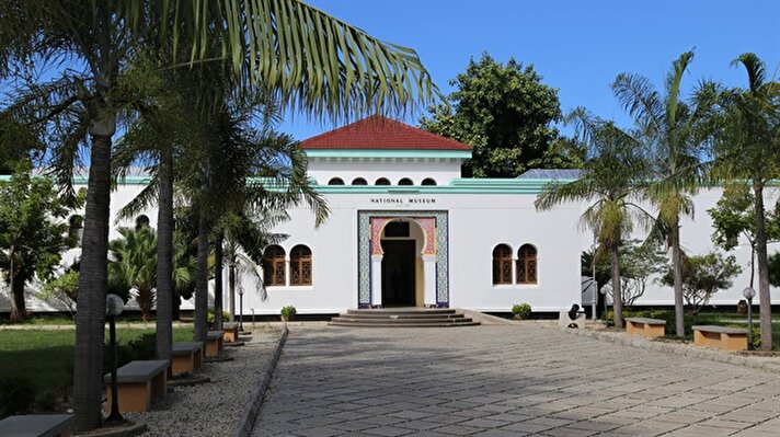 Darüsselam Ulusal Müzesi, hem Tanzanya topraklarındaki insanlık geçmişini hem de sömürgecilik döneminin izlerini gözler önüne seriyor. 

