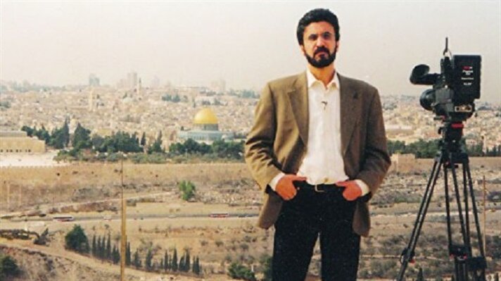 Yeni Şafak yazarlarından Akif Emre, geçirdiği kalp krizi sonucu hayatını kaybetti.