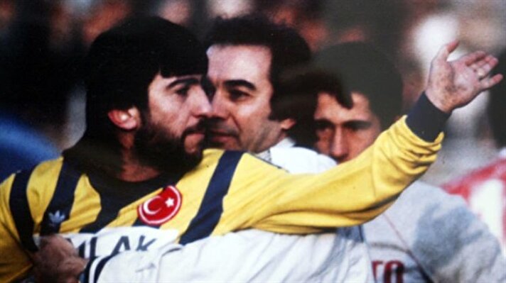 A Milli Futbolcu Suat Kaya ve Tugay Kerimoğlu - 1995

