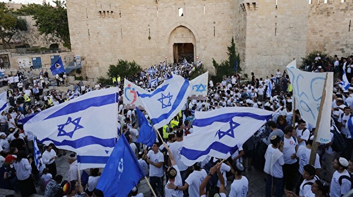 İsrailliler Doğu Kudüs'ün işgalini kutladı
