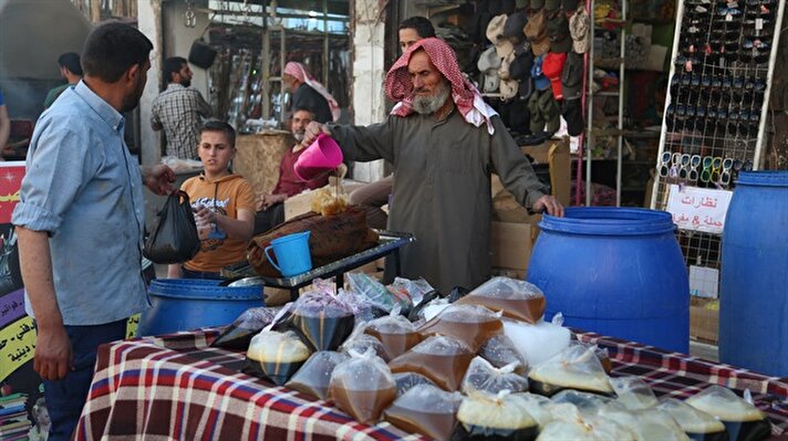 Suriye'de Fırat Kalkanı Harekatında terör örgütü DEAŞ'tan kurtarıldıktan hayatın normale dönmeye başladığı Bab ilçesi, ramazan hareketliliği yaşıyor. 