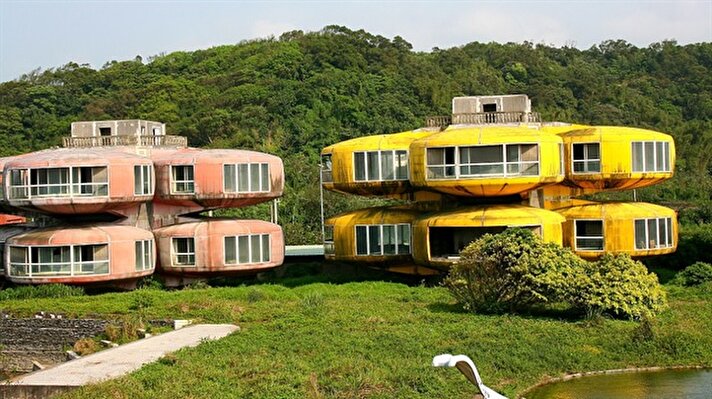 Tayvan'da bulunan Shanzi  ufo evleri. 