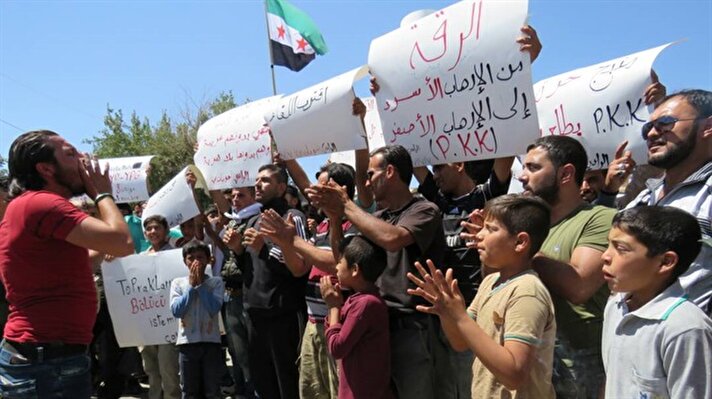 Suriye'de terör örgütü PYD/YPG'ye karşı protesto gösterisi
