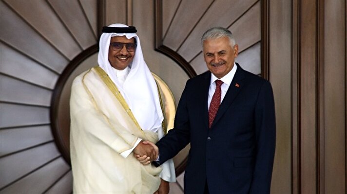 Başbakan Binali Yıldırım, Kuveyt Başbakanı Şeyh Cabir el-Mübarek el-Hamad es-Sabah’ı Çankaya Köşkü’nde resmi törenle karşıladı.
