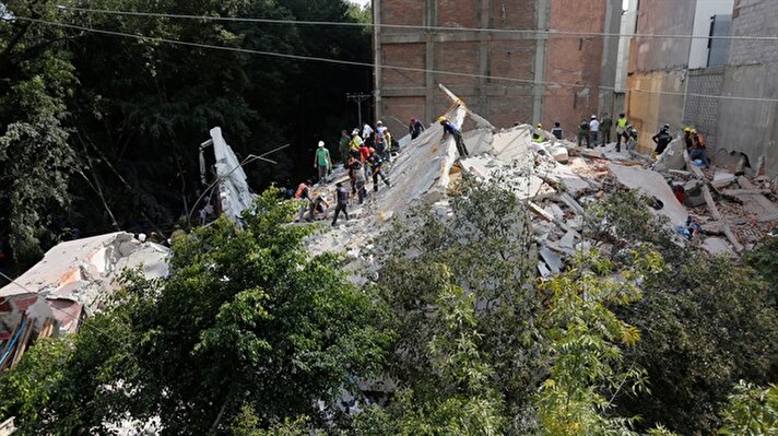 Meksika'da 7,1 büyüklüğündeki deprem