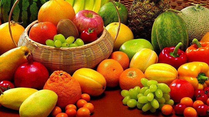 Ocak ayında sebze olarak kereviz, lahana, brüksel lahanası, havuç, brokoli, pırasa, ıspanak, pazı, kara ve kırmızı turp, taze yeşil kabak, meyve olarak ise elma, nar, portakal, armut, ayva ve greyfurt tüketebilirsiniz.