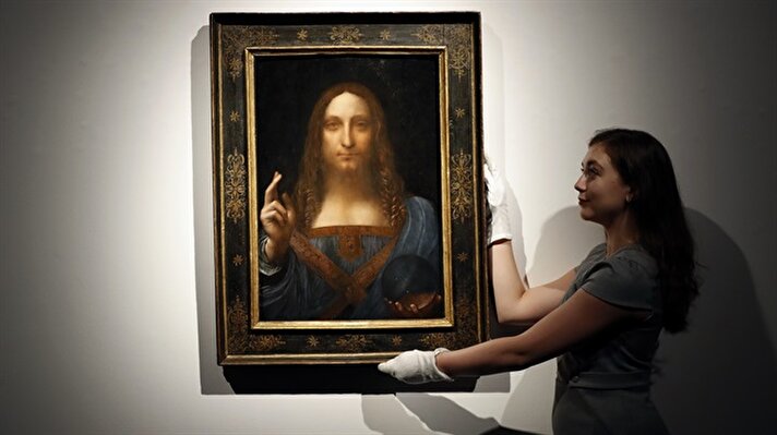 Leonardo da Vinci'nin "Salvator Mundi" ismini verdiği, "Dünyanın Kurtarıcısı" anlamına gelen tablo 400 milyon dolara alıcı buldu. 